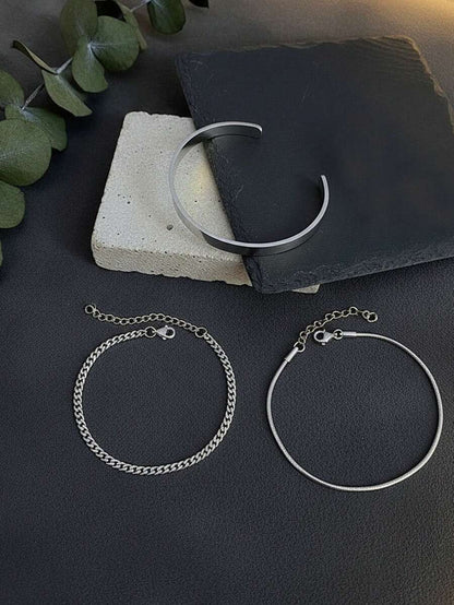The Cuff Set