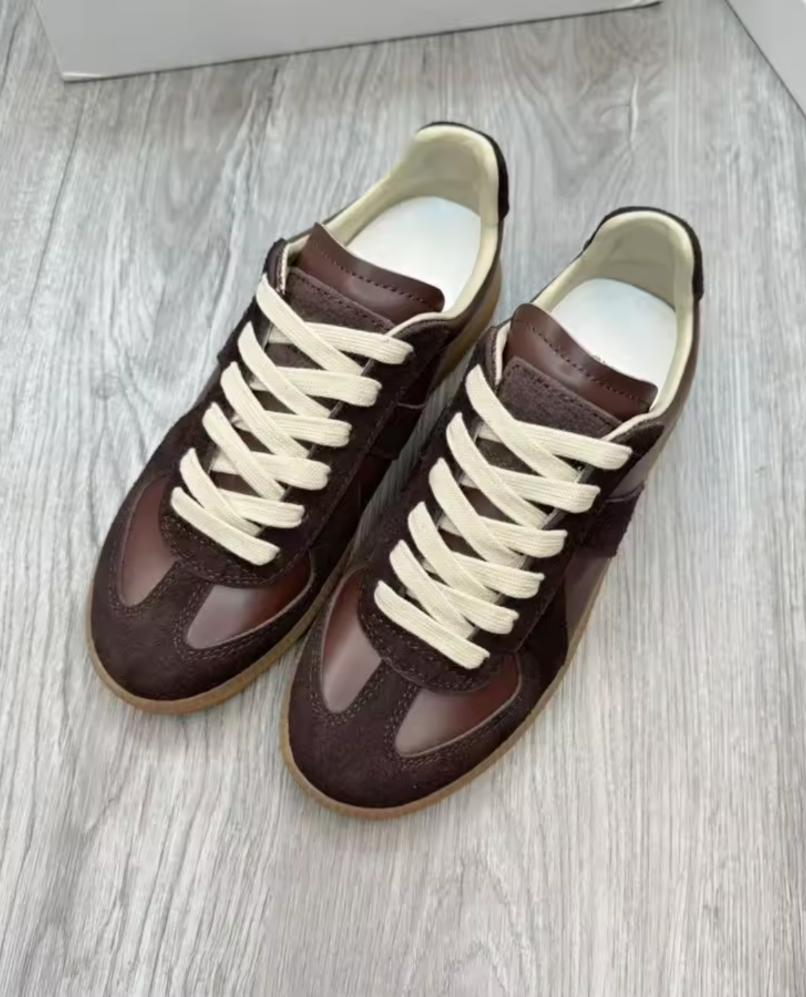 Verona Sneakers